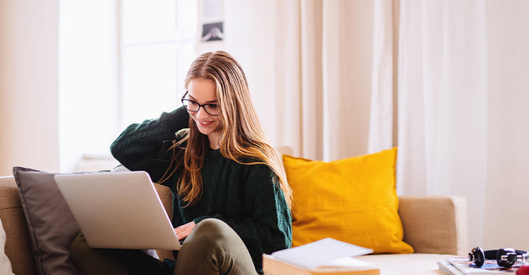 Four Inspiring Tips on Accenting Teenagers' Bedrooms with Curtains in 2025