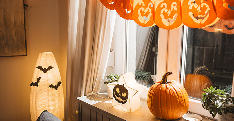 3 Excellent Tips for Decorating with Halloween Curtains
