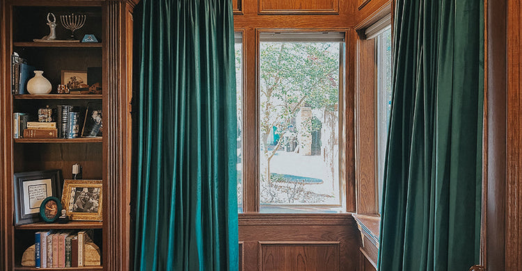6 Fabulous Uses for Green Velvet Curtains: Themed Looks You Will Love
