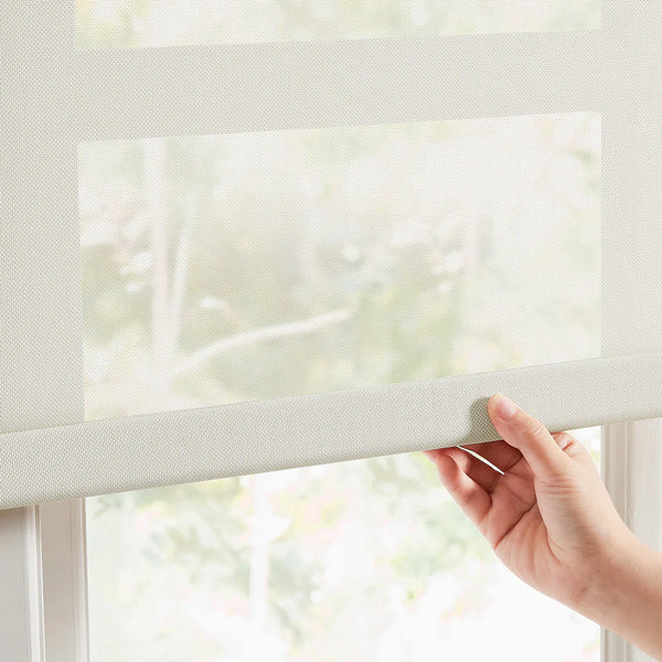 How to Choose Light Filtering Roller Shades: Why Minimalism Wins