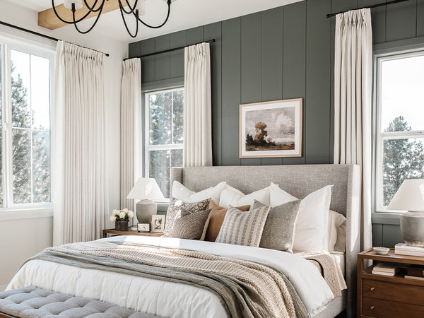 5 Delightful Ways to Style Your Bedroom with White Linen Curtains